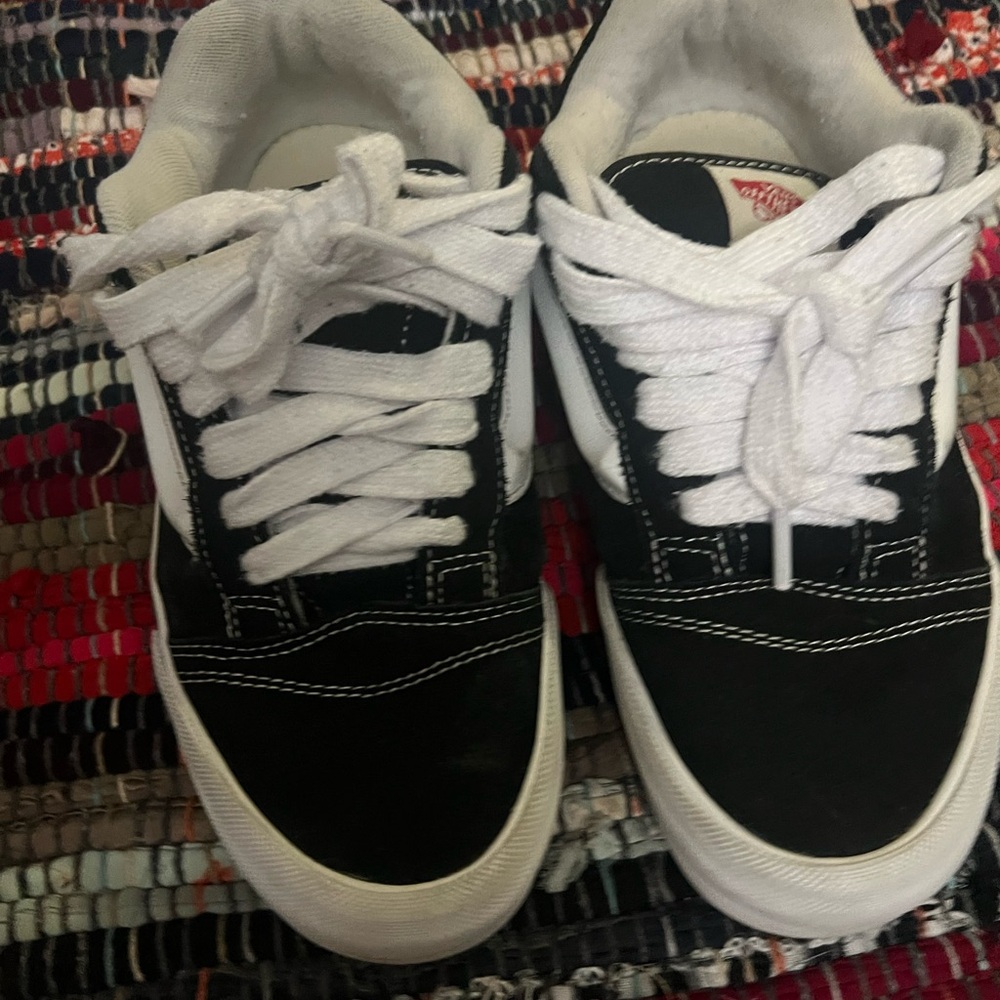 Vans Black and White Knu Skool Sneakers Men’s 6.5 Women’s 8